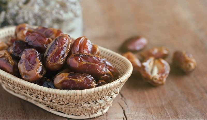 آیا خرما پیارم واقعاً چاق‌کننده است؟ حقیقت پشت این ادعا