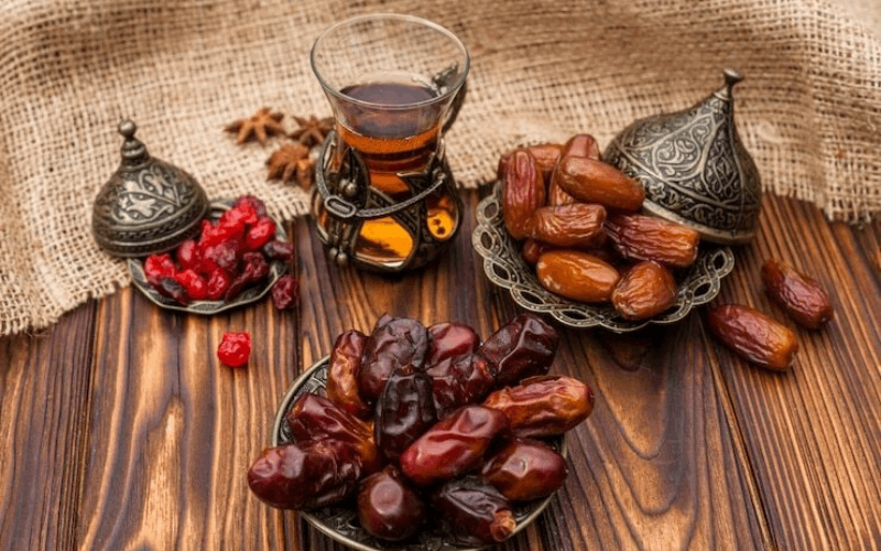 خرما و یبوست